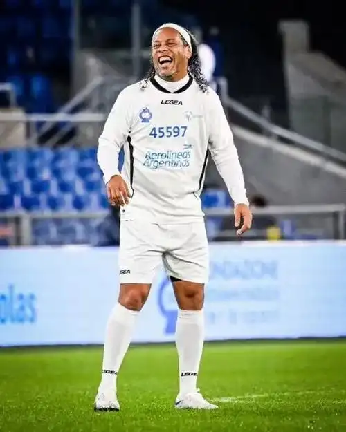 成功奠定了 成功奠定了