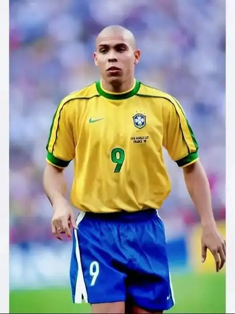 这使得他成 这使得他成