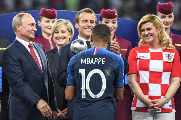 少意味着两 少意味着两